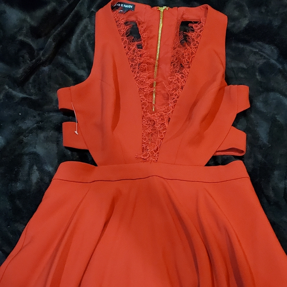 Bebe X NAVEN  red lace cocktail dress